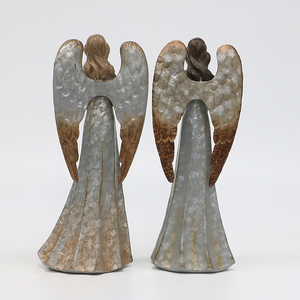 Elegante Set di Statuette di Angeli in Resina, Statue di Angeli Artigianali con Cuore e Ali, Decorazioni per la Casa - Product Image 6