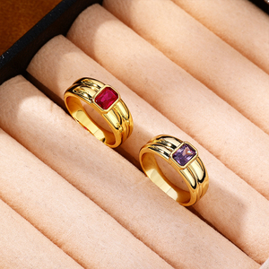 Anneaux fins tendance pour femmes, plaqués or, argent sterling S925, texture bombée, zircone cubique rouge violet, anneau serti de pierres brillantes - Product Image 2