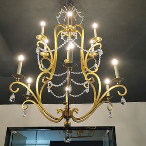 Lampe de salon en fer américain Lampe de salle à manger Lustre de chambre à coucher Lustre de café créatif Lustre de feuille d'or vintage Lampe en cristal - Product Image 4