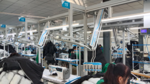 Giacca a vento giacca da uomo stile OEM giacca a vento con cappuccio, giacca a vento personalizzata da uomo <span class=keywords><strong>sport</strong></span> allenatori traspiranti - Product Image 3