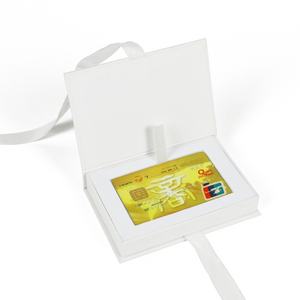 Caja de Cartón de Lujo para Tarjetas de Crédito, Biodegradable, Hecha con Materiales Reciclados, Holográfica, Iridiscente, Magnética, Personalizada, VIP, Deportiva - Product Image 5