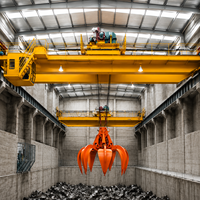 Grue à pont à double poutre de 63 tonnes avec godet de préhension, contrôlée par variateur de fréquence, positionnement anti-oscillation, directement de l'usine