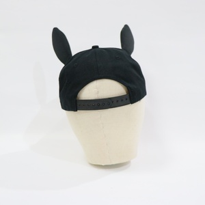 Gorra <span class=keywords><strong>de</strong></span> Béisbol Personalizada con Orejas <span class=keywords><strong>de</strong></span> Conejo 3D, Parche Rojo, Ajustable, Estilo Snapback, <span class=keywords><strong>de</strong></span> Algodón, con Visera Plana, para Ropa Urbana y Fiestas - Product Image 4