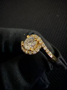 Anillo de compromiso de plata 925 con diamante cultivado en laboratorio, corte ovalado, halo pavé, chapado en oro, joyería de boda para mujer - Product Image 3