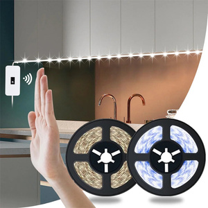 Sensor de movimiento Gabinete de cocina SMD 5050 <span class=keywords><strong>RGB</strong></span> 2835 <span class=keywords><strong>Tira</strong></span> Light IR RF Control remoto <span class=keywords><strong>USB</strong></span> Powered <span class=keywords><strong>LED</strong></span> Tape Lámpara de rayas flexibles - Product Image 2