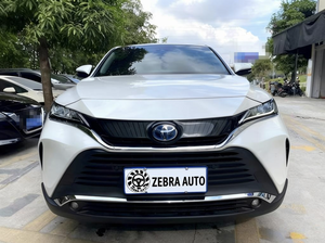 Auto Híbrido Usado 2023 en Venta, Vehículo de Alta Gama con Tracción en las Cuatro Ruedas, Asientos de Cuero, Control de Crucero Adaptativo, Interior Oscuro - Product Image 2