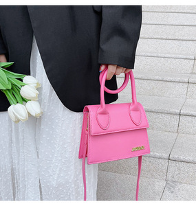 <span class=keywords><strong>Sac</strong></span> à <span class=keywords><strong>main</strong></span> <span class=keywords><strong>tendance</strong></span> en cuir uni avec mini rabat, anse annulaire et bandoulière réglable – Idéal pour le quotidien et les rendez-vous, élégant et mignon - Product Image 6