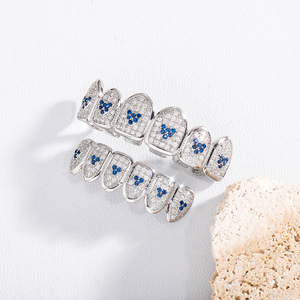 Personnalisé VVS Moissanite Grillzs Bijoux Hip Hop Bling <span class=keywords><strong>Grillz</strong></span> <span class=keywords><strong>Dent</strong></span> 14K Plaqué or Glacé Zircon Diamant Coeur Dents <span class=keywords><strong>Grillz</strong></span> - Product Image 4
