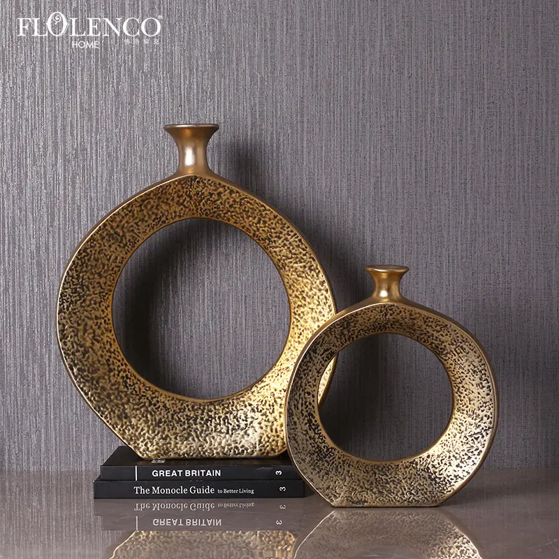 Europa Nordic Round Hollow Gold Dekorative Vasen Herzstück Tischplatte Kleiner Mund Gold Kreisförmige Keramik Blumenvase