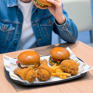 Papel de Envolver Personalizado con Recubrimiento de PE de Grado Alimenticio, Antigrasa, para Hamburguesas, Pan, Pizza, Aperitivos, Delicatesen, Tostadas Desechables - Product Image 3