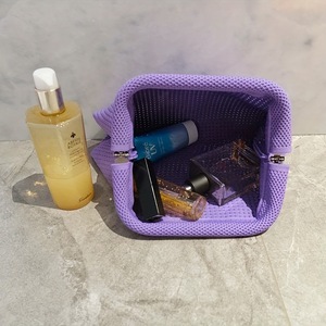 Pochette da donna a righe in maglia a mosca con chiusura aperta e fodera in poliestere-Versatile per il pendolarismo e l'uso serale - Product Image 2