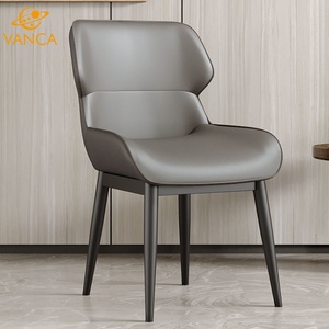<span class=keywords><strong>Chaise</strong></span> de salle à manger moderne en cuir <span class=keywords><strong>microfibre</strong></span> <span class=keywords><strong>beige</strong></span> de luxe léger avec structure en métal noir et éponge 45D pour la maison et les restaurants - Product Image 3