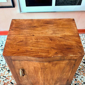 Mesitas de Noche de Madera Maciza Vintage, Mesitas de Noche Rústicas con Almacenamiento, Muebles de Dormitorio Antiguos, Diseño Curvo en la Parte Delantera, Patas Talladas - Product Image 2
