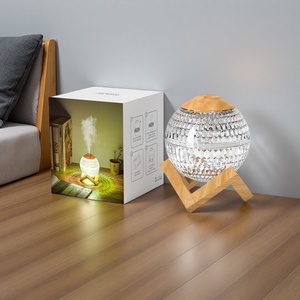 Humidificateur d'air de pièce OEM, nouveau design, avec aromathérapie, lumière RVB colorée, fonctionnement silencieux, pour le bureau et les cadeaux d'anniversaire - Product Image 1