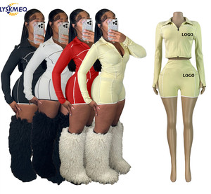 Conjunto Deportivo de Yoga para Mujer Otoño 2025 con Logo Personalizado de Chaqueta y Shorts de Dos Piezas para Gimnasio y Fitness - Product Image 1