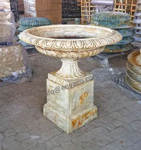 Fabbrica diretta in stile Vintage ornamentale grande urna in ghisa forniture da giardino vasi da fiori e fioriere per piante grandi all'aperto