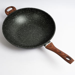 مقلاة عميقة للطهي بالحث الحراري مع غطاء زجاجي ومقبض خشبي، مصنوعة من الألومنيوم بطلاء رخامي غير لاصق - Product Image 4