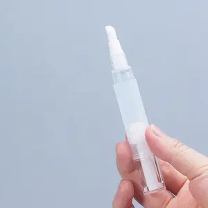 Custom Mini 2Ml 5Ml Navulbare Lege Flessen Transparante Twist Pennen Nagellak Tube Voor Balsem Nail Art Verf Mascara Oliën