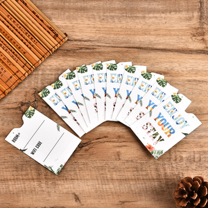 Porte-cartes de <span class=keywords><strong>chambre</strong></span> <span class=keywords><strong>d</strong></span>'hôtel personnalisable en relief pour invités VIP, auberges, maisons <span class=keywords><strong>d</strong></span>'<span class=keywords><strong>hôtes</strong></span> et clubs - Sac en carton durable - Product Image 2