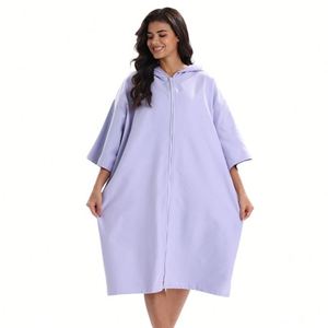 Poncho de plage en polyester à capuche pas cher, séchage rapide, absorbant, toutes saisons, personnalisé avec poche pour adultes - Product Image 3