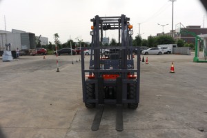 מזלג הרמת מכונה 3.5 טון דיזל מלגזת 3-6M יפני מנוע מלגזה חומר טיפול ציוד - Product Image 6