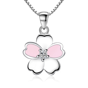Koreanische Mode-Kirschenblüten-Zirkon-Anhänger-Halskette mit eleganter floraler Schlüsselbeinkette, geeignet als Weihnachtsgeschenk für Frauen - Product Image 5