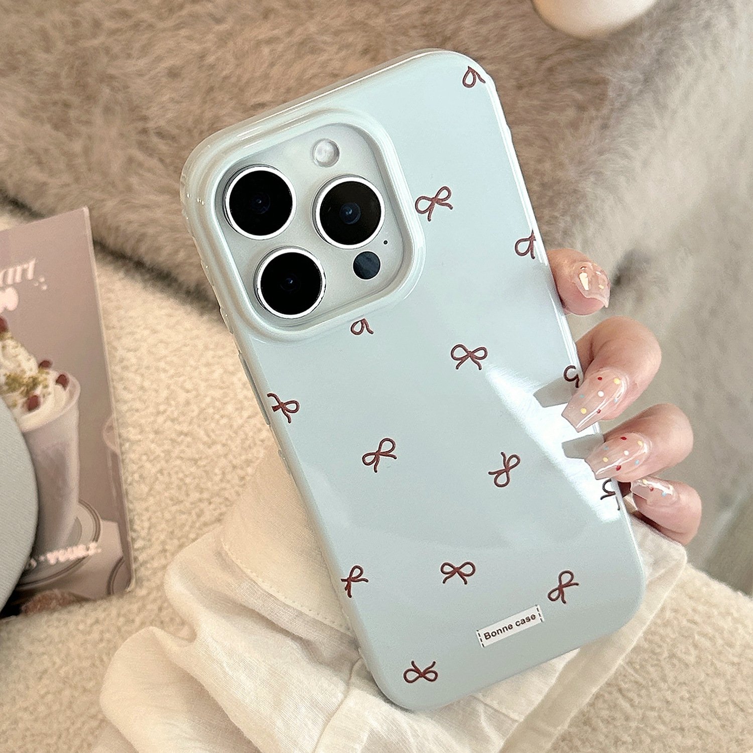 Sea Fog Blue White Label Brown Summary