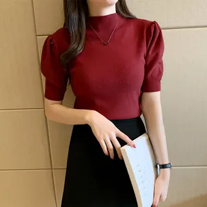 नई कोरियन महिलाओं के ठोस रंग छोटे टी-शर्ट के साथ कुफ आस्तीन ऊपर और स्टैंड कॉलर तंग-फिटिंग स्वेटर - Product Image 3