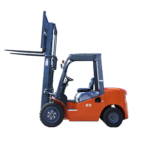 Montacargas Todoterreno de 3 Toneladas con Motor Diésel, Mástil de Tres Etapas, para Manejo en Almacenes, Contrapesado de 2 Toneladas, Venta Directa de Fábrica - Product Image 5