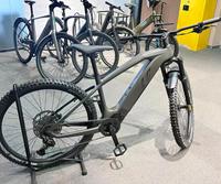 Vélo de montagne à suspension intégrale en fibre de carbone avec moteur central Bafang M510 36V 95NM, batterie au lithium, 11 vitesses, freins à disque hydrauliques