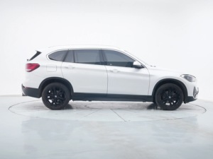 Modèles 2022 de voitures chinoises d'occasion bon marché populaires dans le monde entier, BMW X1 Revisée SDrive 20Li Fashion SUV Essence - Product Image 4
