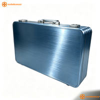 Boîte à outils personnalisée durable, grande mallette de transport en aluminium, vitrine verte, boîte en aluminium pour transport terrestre
