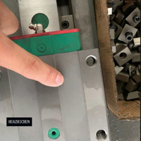 Machine de fraisage CNC HUAZHICHUN XH7136, centre d'usinage CNC vertical pour l'aluminium