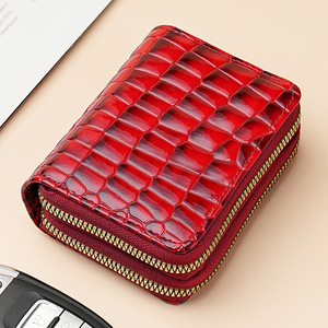 Porte-cartes poli en cuir PU, portefeuilles courts, porte-monnaie à double fermeture éclair avec porte-clés, pochette à motif crocodile gaufré - Product Image 5
