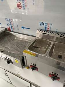 Remorque alimentaire mobile entièrement équipée Hamburgers Hot-dogs Remorque alimentaire avec évier Barbecue - Product Image 5