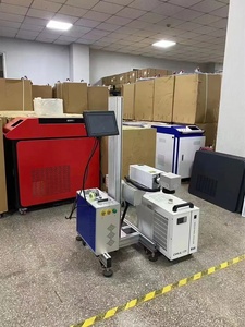 Co2 bay <span class=keywords><strong>Laser</strong></span> đánh dấu Máy 40 Wát 60 Wát 80 Wát chai nhựa nhãn Thời hạn sử dụng máy in <span class=keywords><strong>laser</strong></span> cho dây chuyền sản xuất - Product Image 5