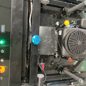 Cortadora de Césped Robótica Autopropulsada a Gasolina de Gran Tamaño con Control Remoto y Alto Torque, Certificación Industrial CE EPA 5 - Product Image 4