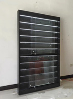 Maßgefertigter Moderner Einseitiger LED-Beleuchteter Sportkarten-Präsentationsständer Tragbarer Leicht Montierbarer Metall-Glas-Schrank mit Verstellbaren Regalen 8