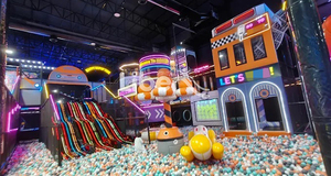 Aire de jeux intérieure commerciale colorée avec trampoline, zone de basketball, zones de divertissement, enclos sécurisés, enfants, adultes, centre commercial, mousse PVC, sécuritaire - Product Image 6