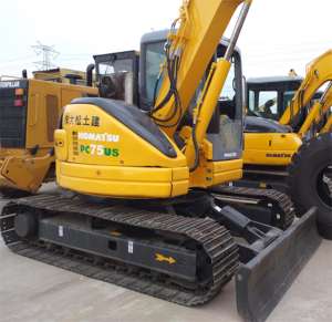 Excavadora hidráulica PC75 usada en Japón, precio bajo en stock, Komatsu - Product Image 1