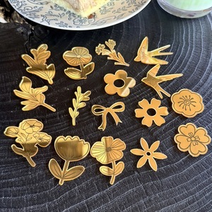 Décoration de cupcake en acrylique avec des fleurs, des hirondelles, des feuilles et des nœuds pour la décoration de table de dessert de fête, décoration de gâteau - Product Image 2