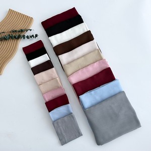 Wholesale 2025 best-selling new lightweight and breathable <b>modal</b> headscarf, soft and comfortable, suitable for Muslim women - Product Image 6