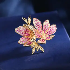 Roche OEM Broche Luxury Gold Plated Zircon Flower Brooch