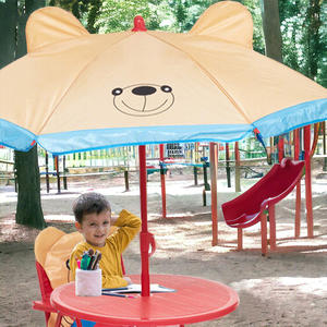 Set di Mobili per Bambini a Tema Orso in 4 Pezzi Include 2 Sedie e Tavolino con Ombrellone - Product Image 6