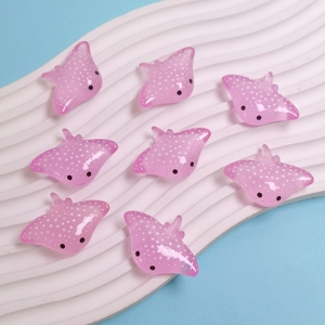 100 PIÈCES Figurines de poissons-raies en résine Kawaii, modèles de cabochons pour la décoration de la maison et accessoires de maison de poupée - Product Image 1