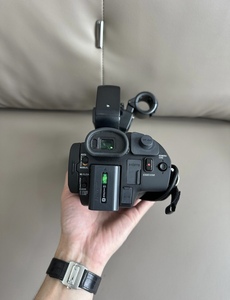 Caméscope Sony PXW-X70 avec zoom optique 12x pour conférences, vente en gros - Product Image 5
