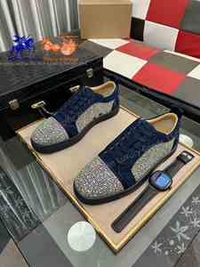 Chaussures de sport décontractées Louboutins en cuir véritable de luxe, style rétro, légères, pour le skateboard et la marche, par Christian Original Designer - Product Image 4