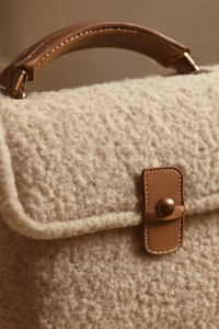 Sacs à bandoulière élégants pour femmes <span class=keywords><strong>sac</strong></span> à <span class=keywords><strong>dos</strong></span> en fourrure léger pratique <span class=keywords><strong>sac</strong></span> à <span class=keywords><strong>dos</strong></span> en fourrure à la mode à la mode - Product Image 4