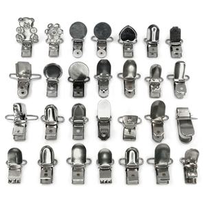 Fabricant chinois en gros de clips de bretelles en métal écologiques personnalisés, clips de maintien, <span class=keywords><strong>attaches</strong></span> pour chemises - Product Image 3