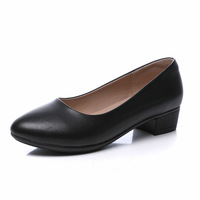 Escarpins noirs élégants en cuir véritable pour femme, à talon carré, style professionnel pour hôtesse de l'air et bureau, collection Printemps 2026